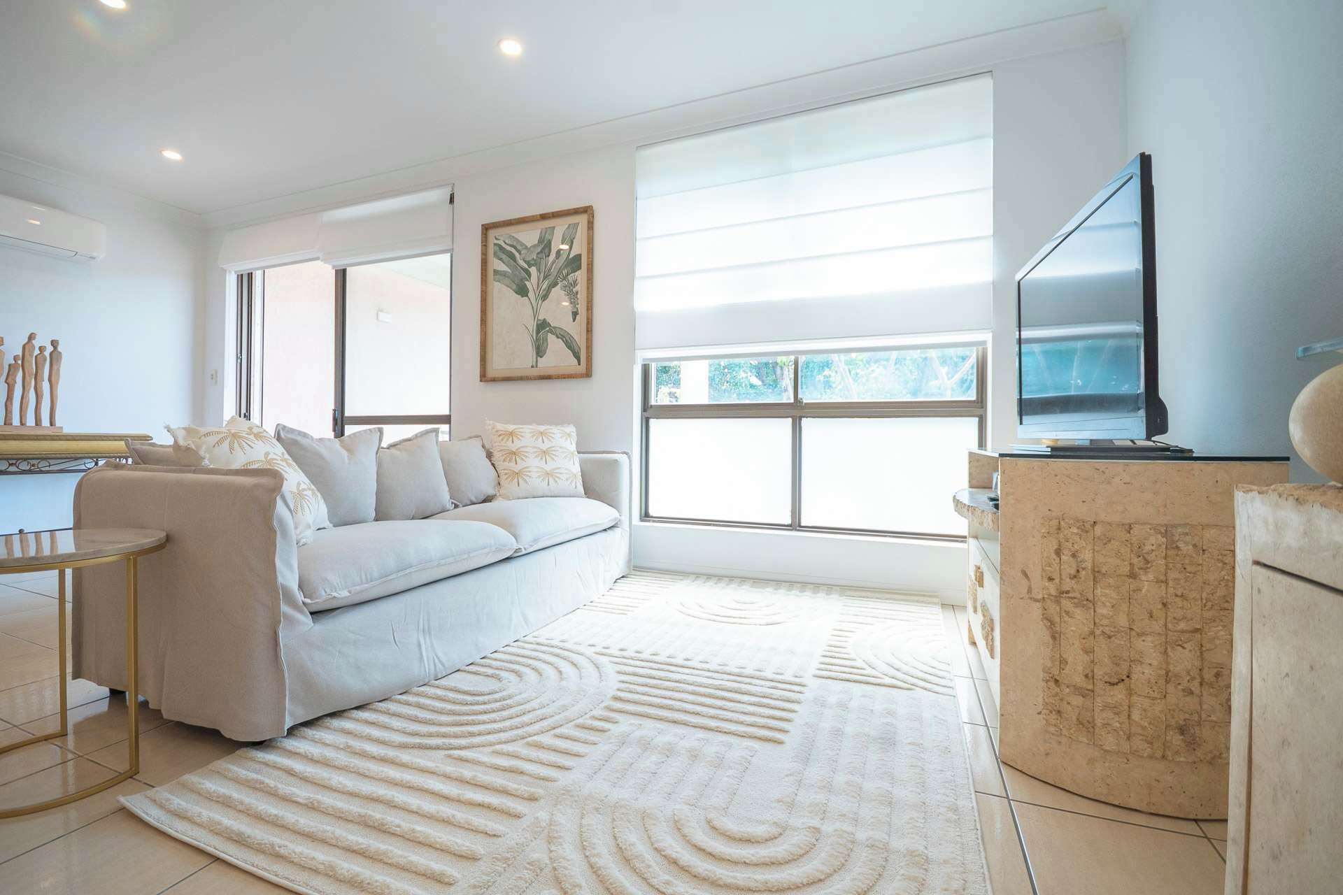 Montipora Airlie Beach Oceanfront Apartment - Airlie Beach