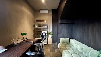 Deluxe Villa, Private Pool, Pool View | Interior
