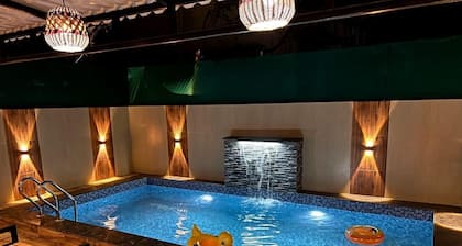 DreamsKape Villa by CozyCub Stays in LONAVALA - 4BHK WITH POOL & JACUZZI !!