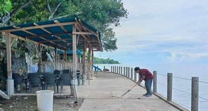 Monique Beach Resort by Hiverooms