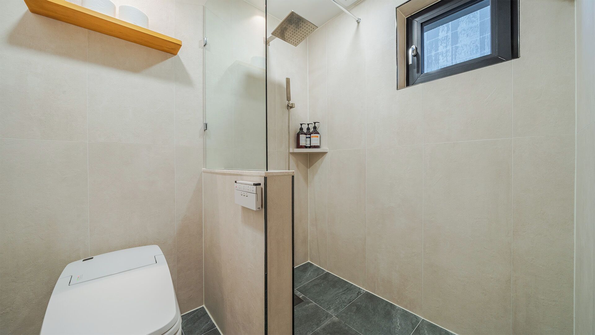 Basic Room, 2 Bedrooms (Full Moon)