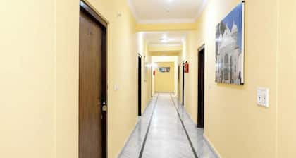 Hotel A-R Resort