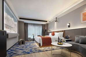 Habitación superior | Espacio para trabajar con laptop, insonorización y wifi gratis 