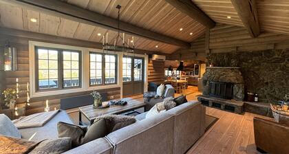 Recently upgraded large beautiful cabin with fantastic views in Geilo