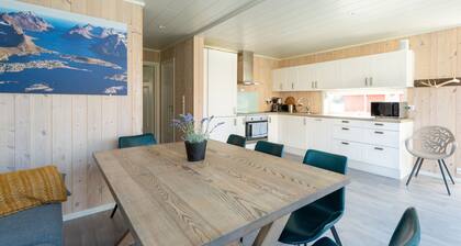 Lofoten Waterfront luxury lodge