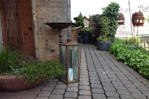 Property grounds - Holiday apartment with 2 bedrooms (Reichelsheim)
