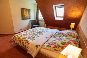 Free WiFi, bed sheets - Lily, balcony and Moselle view (Cochem)