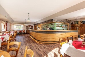Bar (in der Unterkunft)