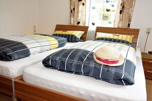 2 Schlafzimmer, Bügeleisen/Bügelbrett, Reisekinderbett, kostenloses WLAN