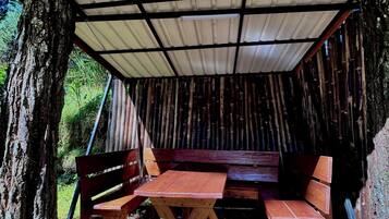 Tent | Outdoor dining