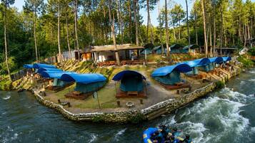 Tent Riverside | Free WiFi