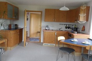 Private kitchen - Holiday apartment with 1 bedroom (Argenbühl)