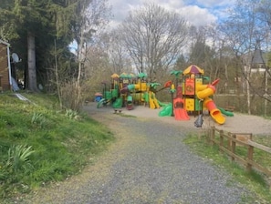 Children’s area - Mobile Home in Auvergne (Besse-et-Saint-Anastaise)