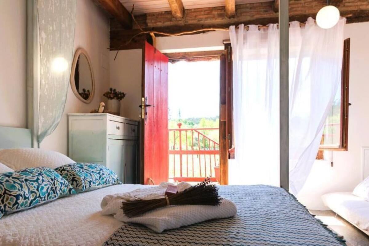 Habitación 2 - Azul | Blackout drapes, soundproofing, iron/ironing board, free WiFi