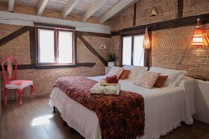 Habitación 4 - Teja | Tirai kedap cahaya, kedap suara, setrika/meja setrika, dan Wi-Fi gratis