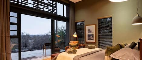 Luxury Villa, River View | In-room safe, soundproofing, iron/ironing board, free WiFi