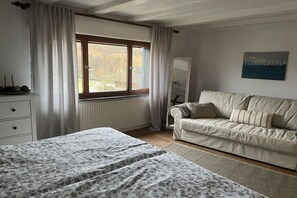 4 dormitoris, planxa i posts de planxar i wifi gratuïta 