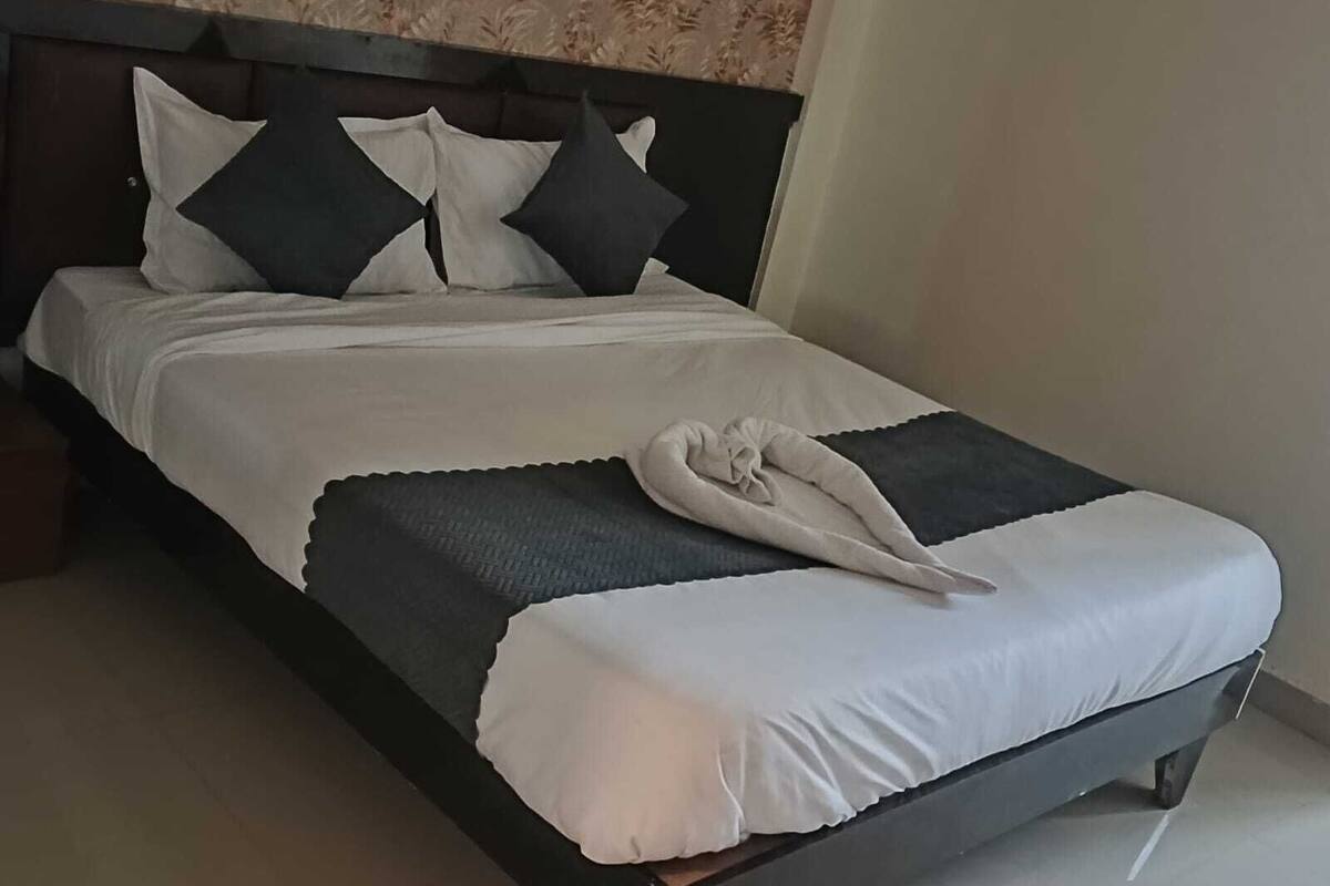 Deluxe Double Room, City View | Free WiFi