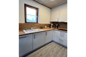 Geladeira, fogão, cooktop, lava-louças
