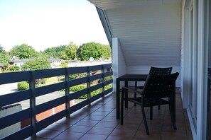 Outdoor dining - Holiday apartment with 1 bedroom (Handewitt)
