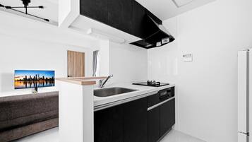 Apartment | Private kitchen | Microwave, stovetop, rice cooker, toaster oven