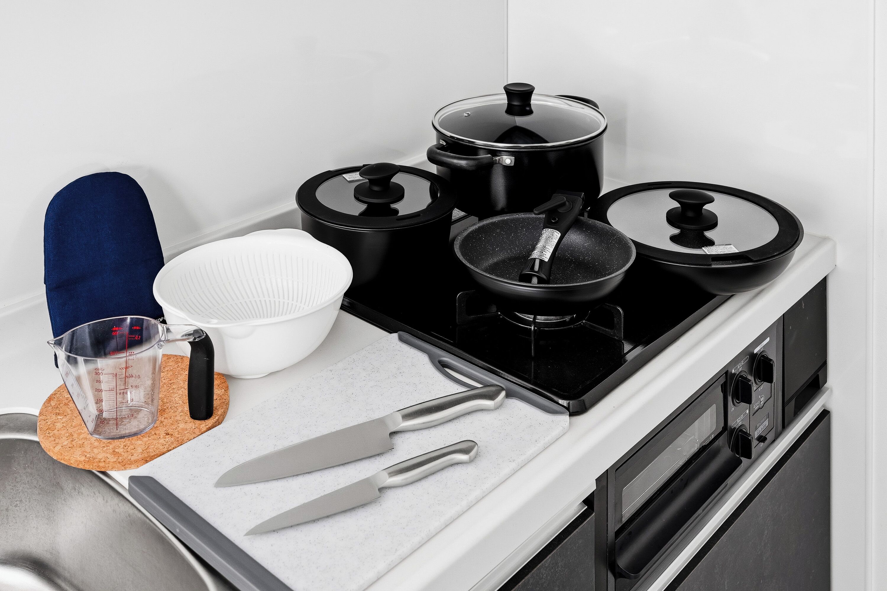 Apartment | Private kitchen | Microwave, stovetop, rice cooker, toaster oven