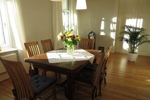 Dining - Holiday apartment with 2 bedrooms (Gut Warringholz)