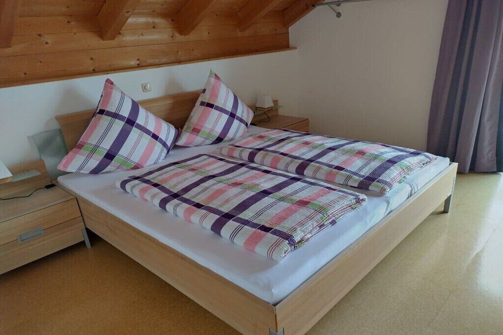 Wi-Fi de cortesia, roupa de cama