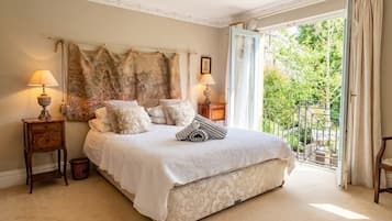 Desk, iron/ironing board, travel crib, WiFi
