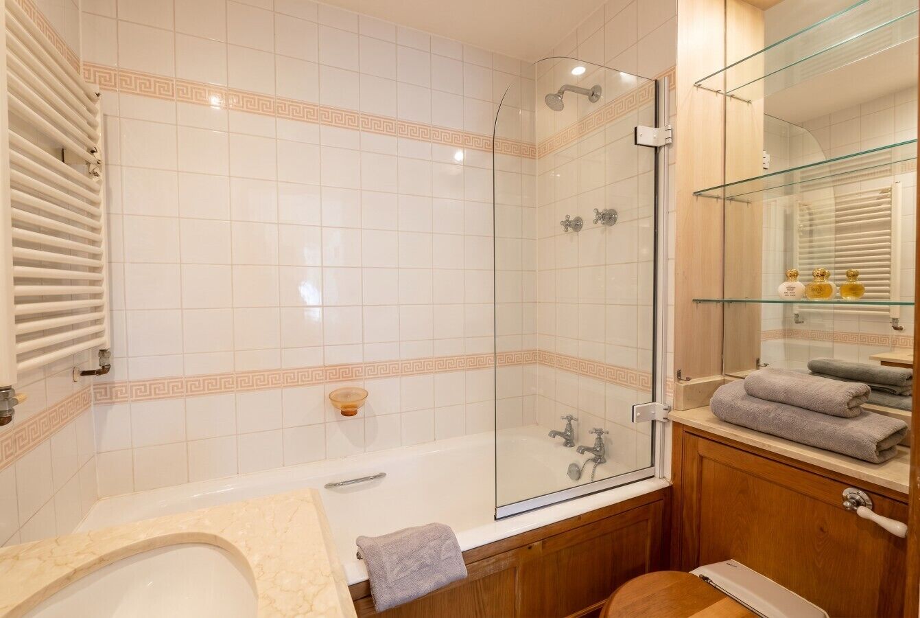 Hair dryer, towels