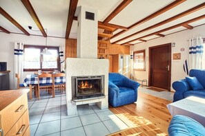 Smart TV, fireplace - Holiday home with 1 bedroom (Dzwirzyno)