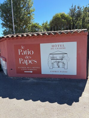 Fachada del alojamiento