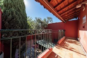 Habitación con 2 camas individuales | Terraza o patio