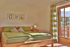 Iron/ironing board, travel cot, free WiFi, bed sheets - Rosemary - Sotterhof (Inzell)