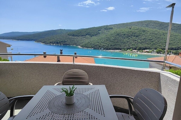Outdoor dining - Holiday apartment in Rabac with balcony (Rabac)
