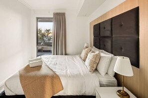 Iron/ironing board, WiFi, bed sheets - Stunning 2BR at Harwood West Perth (West Perth)