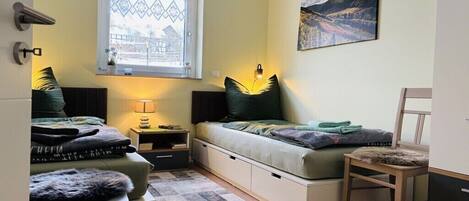 Free WiFi, bed sheets