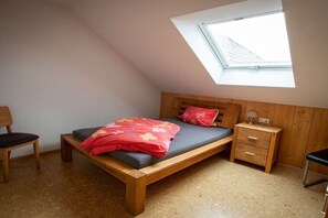 4 bedrooms, desk, iron/ironing board, free WiFi - Holiday apartment with 4 bedrooms (Häusern)