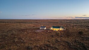 Exterior - A Luxurious Getaway in Namibia – Nature, Tranquility, and Endless Vastness (Maltahöhe)