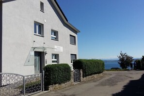 Exterior - on the ground floor in the Seeblick house (Meersburg)