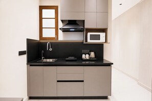 Private kitchen - Luxora by Alaya Stays (Gurugram)