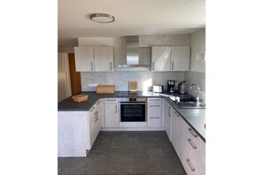 Private kitchen - Holiday apartment with 1 bedroom (Lenzkirch)