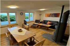 Living area - Holiday apartment with 1 bedroom (Lenzkirch)