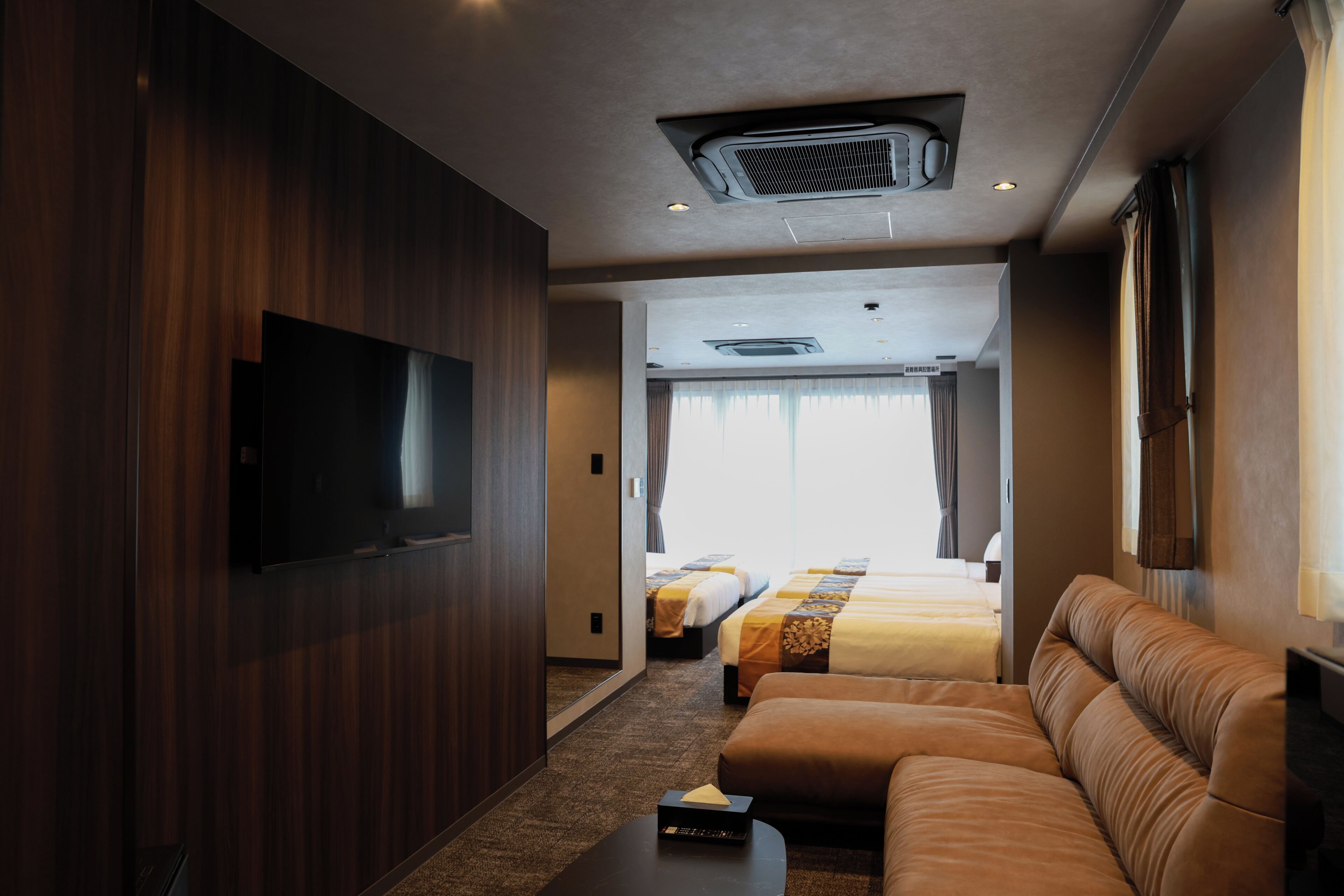 Studio Suite | Free WiFi