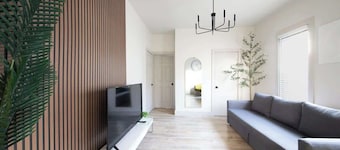 3bdrm Apt next to Airport/Downtown 7 min drive