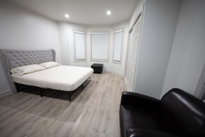 2 habitaciones, tabla de planchar con plancha, wifi y ropa de cama