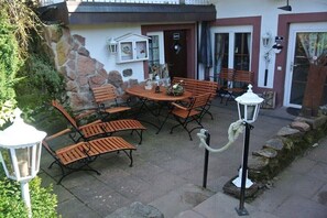 Ulkoruokailutilat