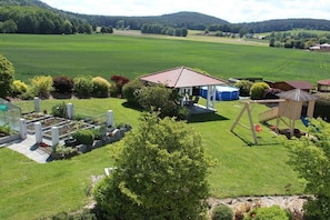 Children’s area - Holiday apartment in Cham with swimming pool (Cham)
