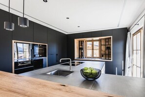Fridge, oven, stovetop, dishwasher - Chalet at the Weather Cross (Reit im Winkl)