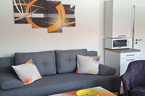 Living area - Bungalow 50 Air-conditioned (Dipperz-Dörmbach)